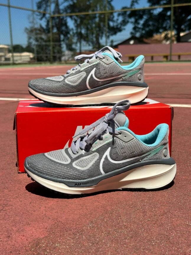 Tenis Vomero 17 Feminino Cinza