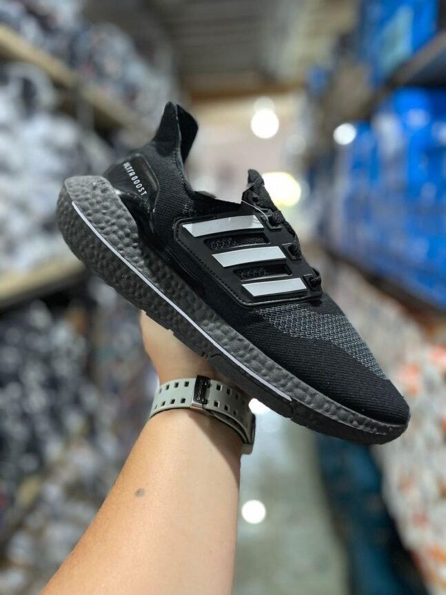 Tênis Ultraboost 21 Masculino Adidas Preto/Preto