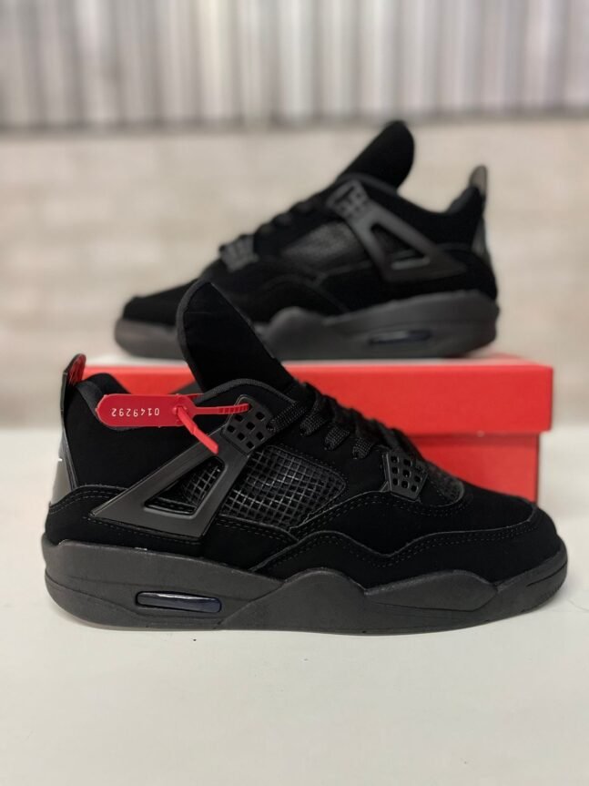 Tênis Botinha Air Jordan 4 Masculino Preto/Preto